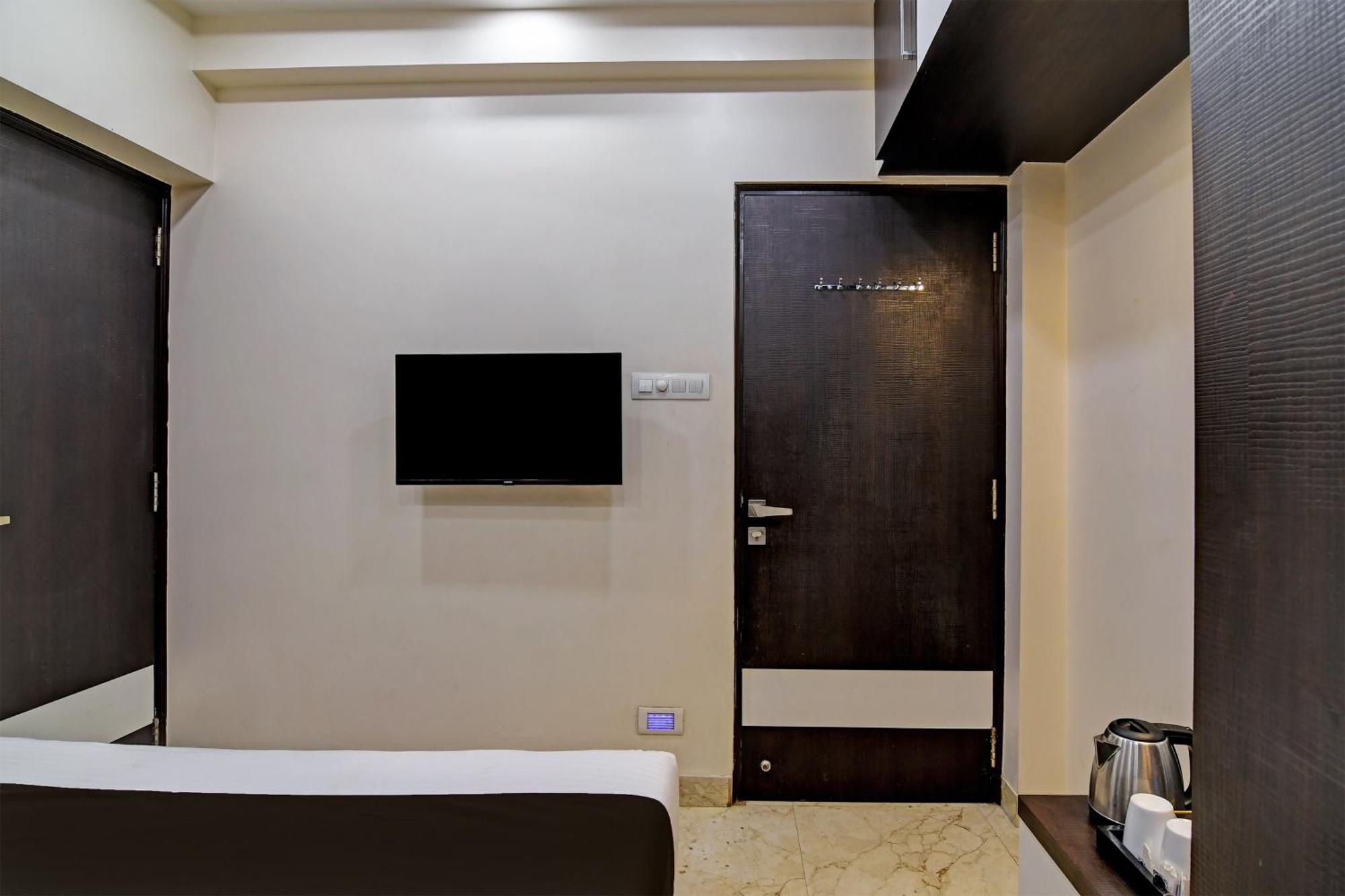Hotel O Shivaalay Inn Near Newtown Bus Stand Calcutta Exteriör bild